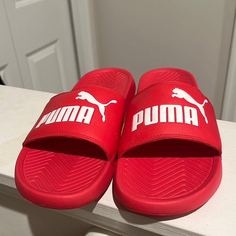 NWOT Puma Slides